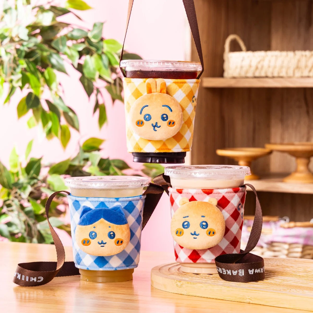 Chiikawa | 'Chiikawa Bakery Drink Cup Holder - Hachiware
