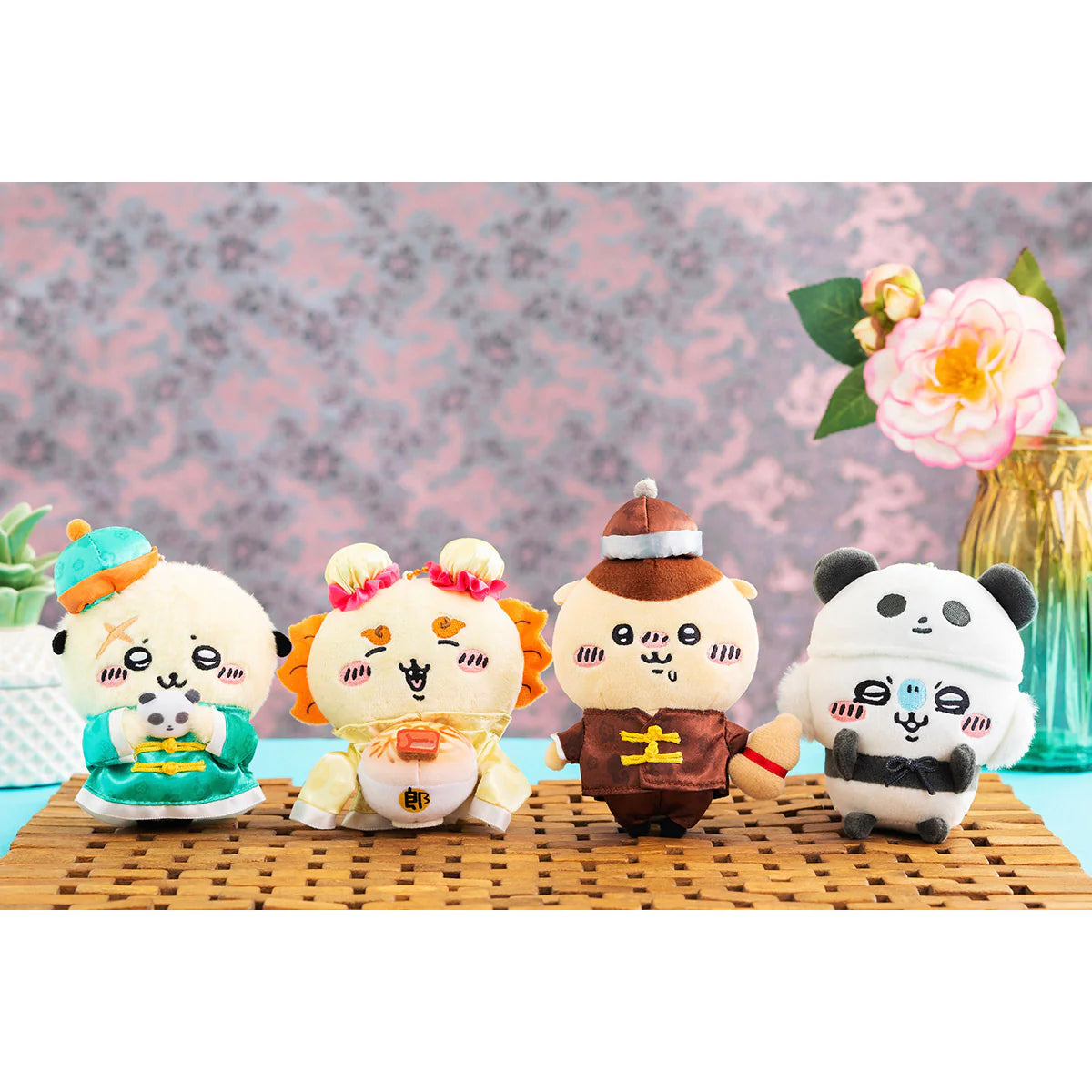 Chiikawa | 'Chiikawa Restaurant Rai Rai Petit Mini Mascot Holder - Momonga