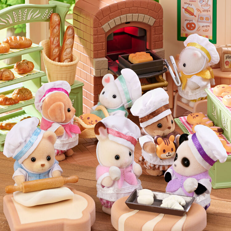 Sylvanian Families | Baby Set - Lively Baby Bakery Chef 7 Doll Figure