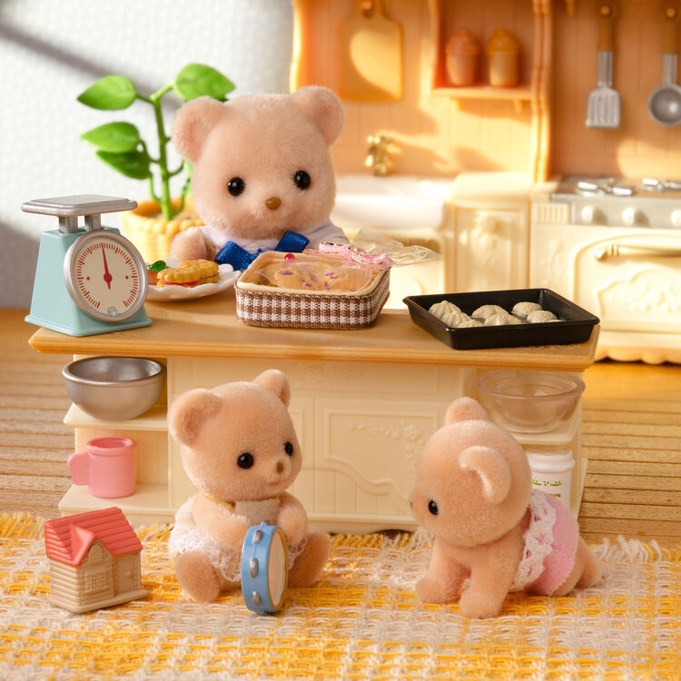 Sylvanian Families | Twins Baby Doll Figure - Biscuit Bear