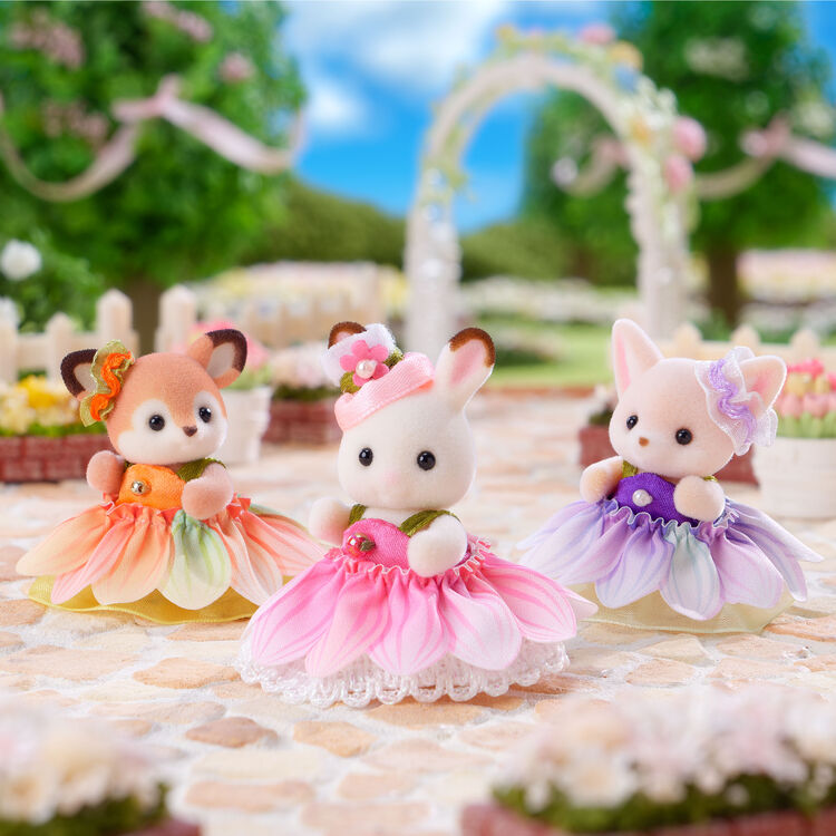 Sylvanian Families | Baby Trio Set - Flower Doll Figure