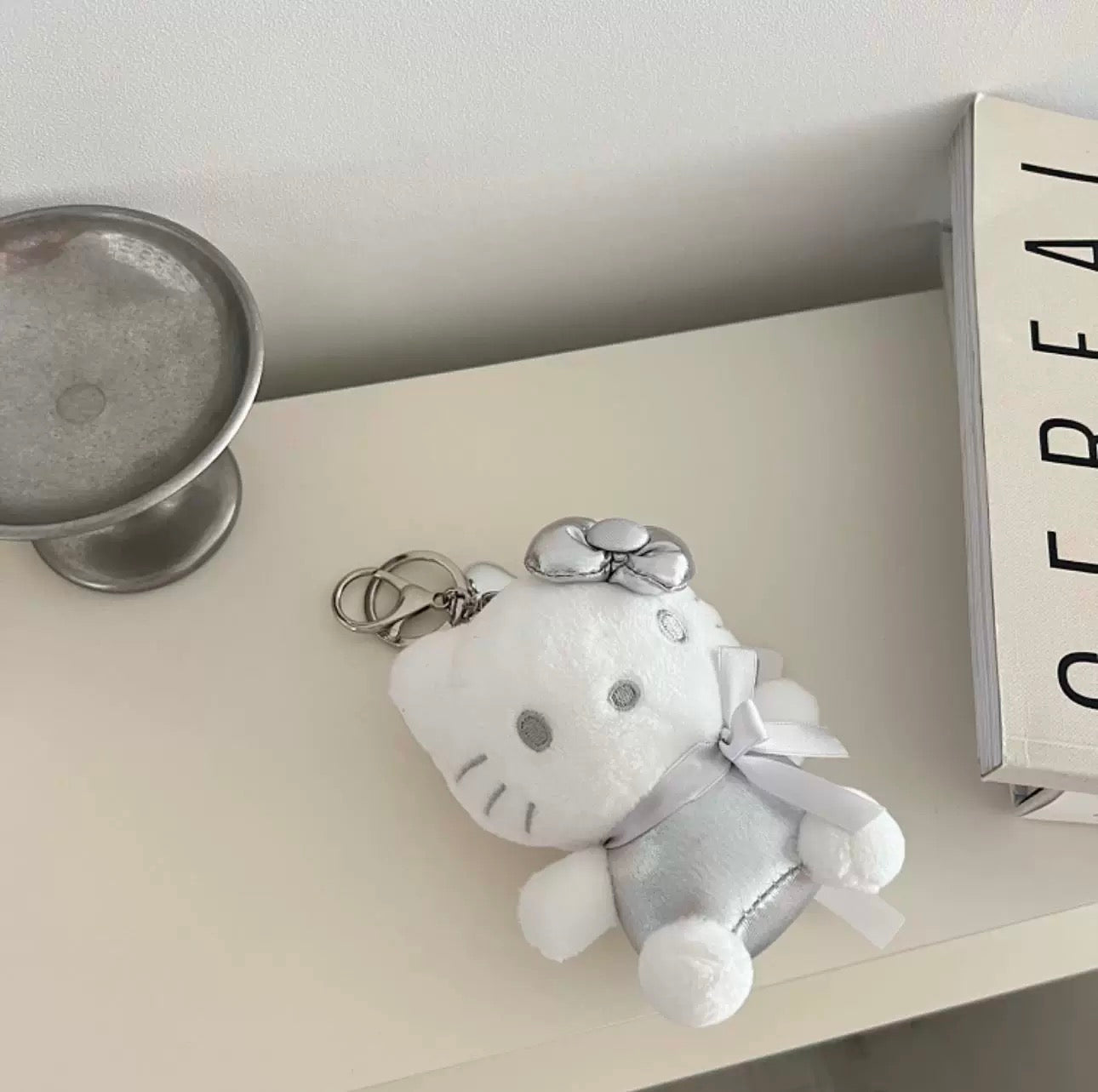 Sanrio Korea | Sanrio Silver Heart Backpack Keychain - Hello Kitty