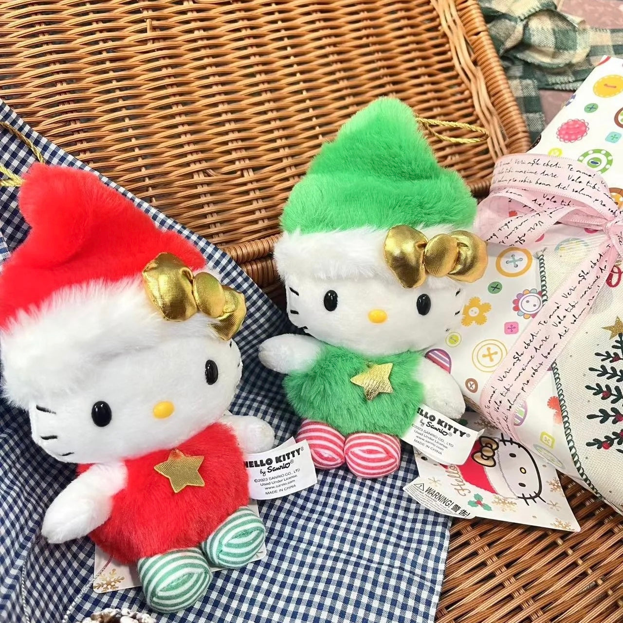 Sanrio US | Hello Kitty Christmas | Hello Kitty Santa Mascot Holder - Pink