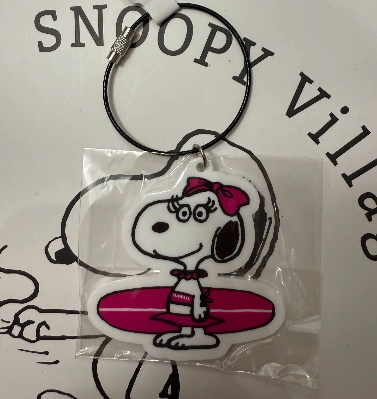 PEANUTS | SNOOPY'S SURF SHOP | Surf SSS Keychain - Snoopy Lying On Paddle
