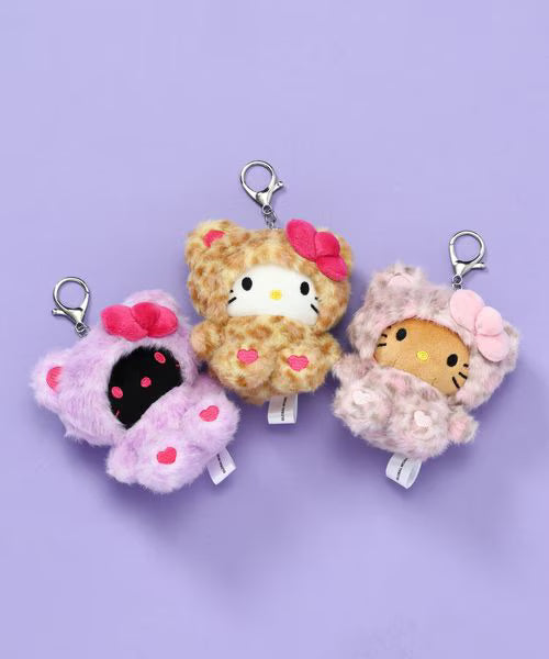 Sanrio | HELLO KITTY x GLOBAL WORK Mascot Charm - 05 Pineapple