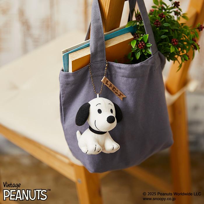 PEANUTS | Retros 1950's Vintage Snoopy Keychain Mascot