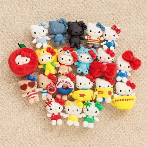 Sanrio | LOWRYS FARM me% x Sanrio Characters Hello Kitty Plush Keychain Ver.7