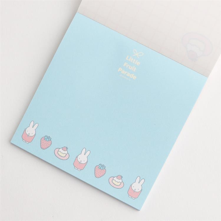 Miffy | LOFT limited Miffy Little Fruit Parade Square Memo Pad - Miffy Strawberry