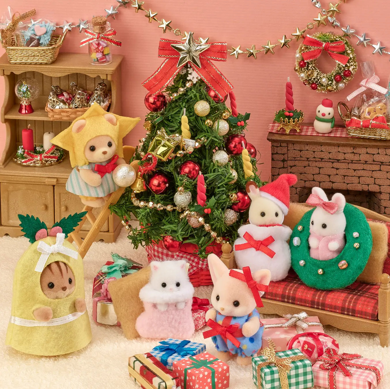 Sylvanian Families | Merry Christmas Year 2023 Baby Set Doll Figure