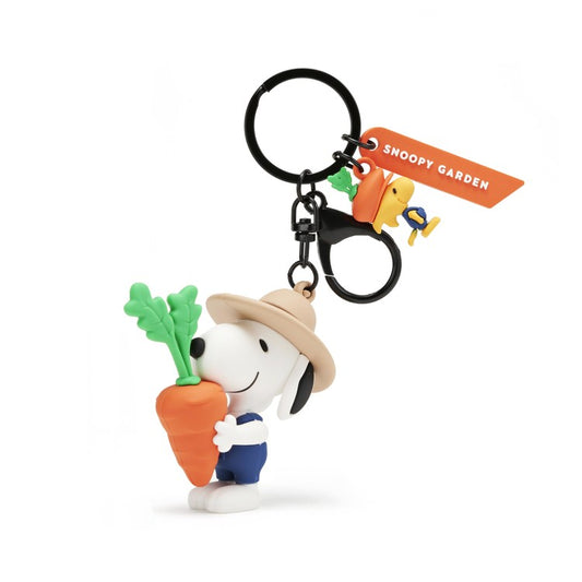 PEANUTS |  SNOOPY GARDEN Korea | Snoopy Figure Key Ring - Carrot