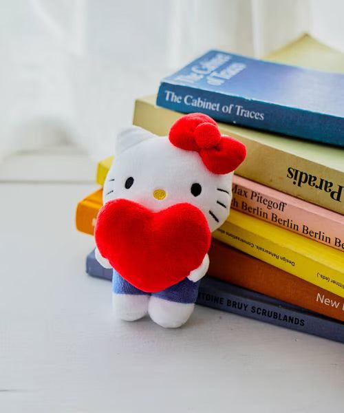 Sanrio | Global Work x Hello Kitty Collaboration Mascot - Heart