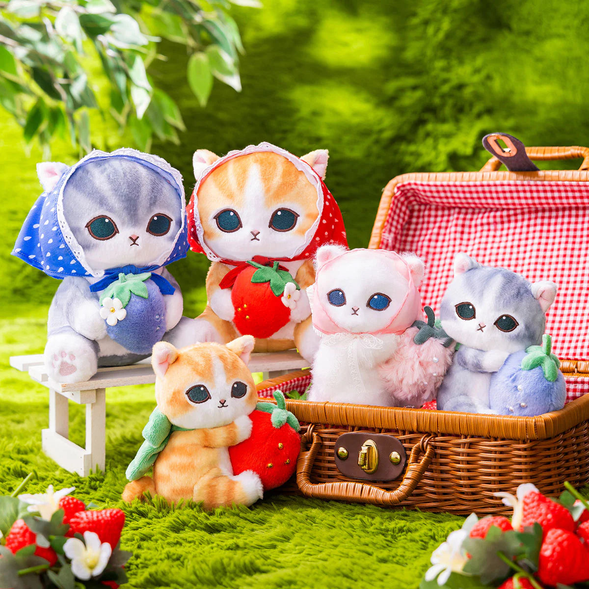 Mofusand | Mofusand MERCI STRAWBERRY Mascot Keychain - White Cat