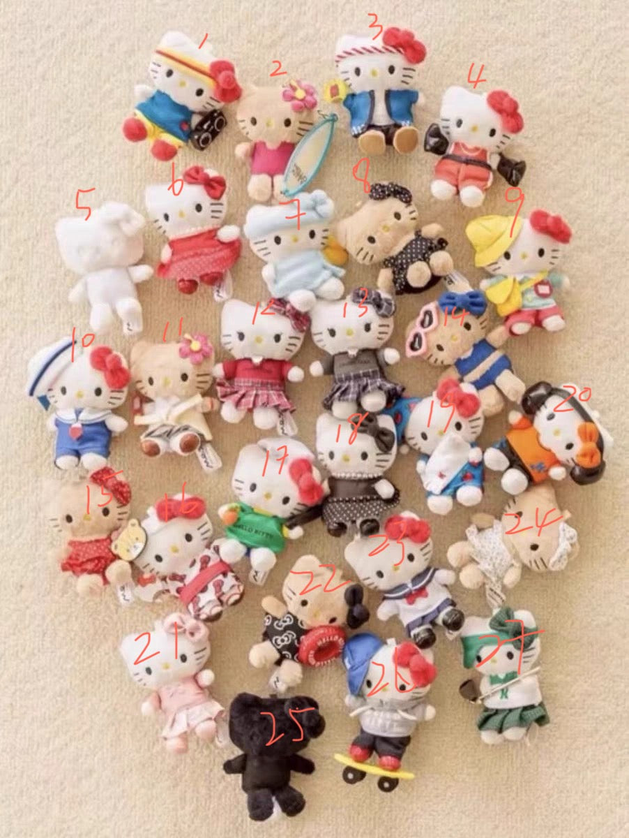 Sanrio | LOWRYS FARM me% x Sanrio Characters Hello Kitty Plush Keychain Ver.5 (27 Types)