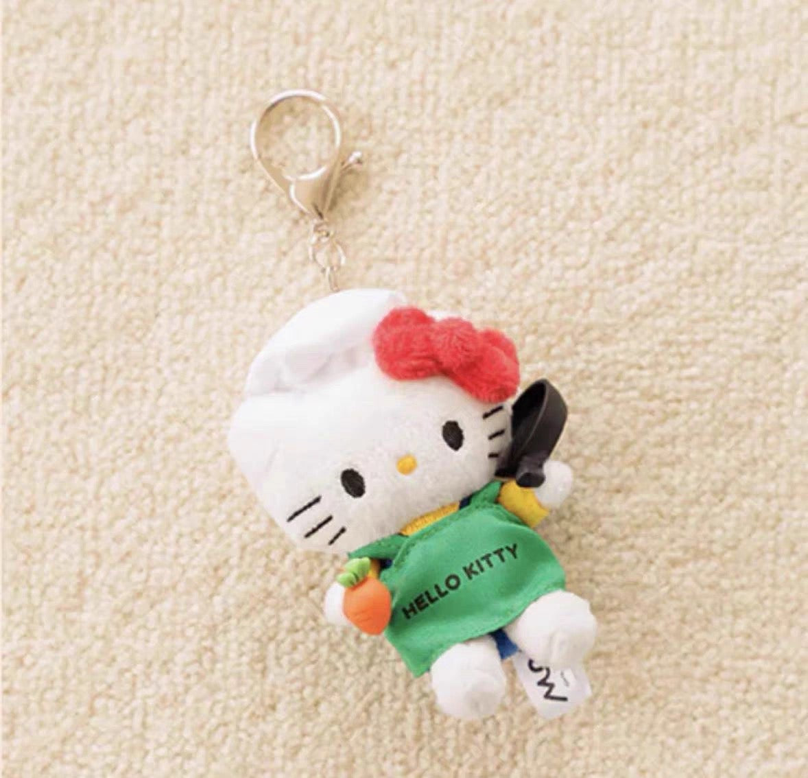Sanrio | LOWRYS FARM me% x Sanrio Characters Hello Kitty Plush Keychain Ver.5 (27 Types)