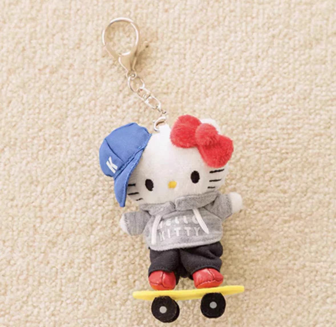 Sanrio | LOWRYS FARM me% x Sanrio Characters Hello Kitty Plush Keychain Ver.5 (27 Types)
