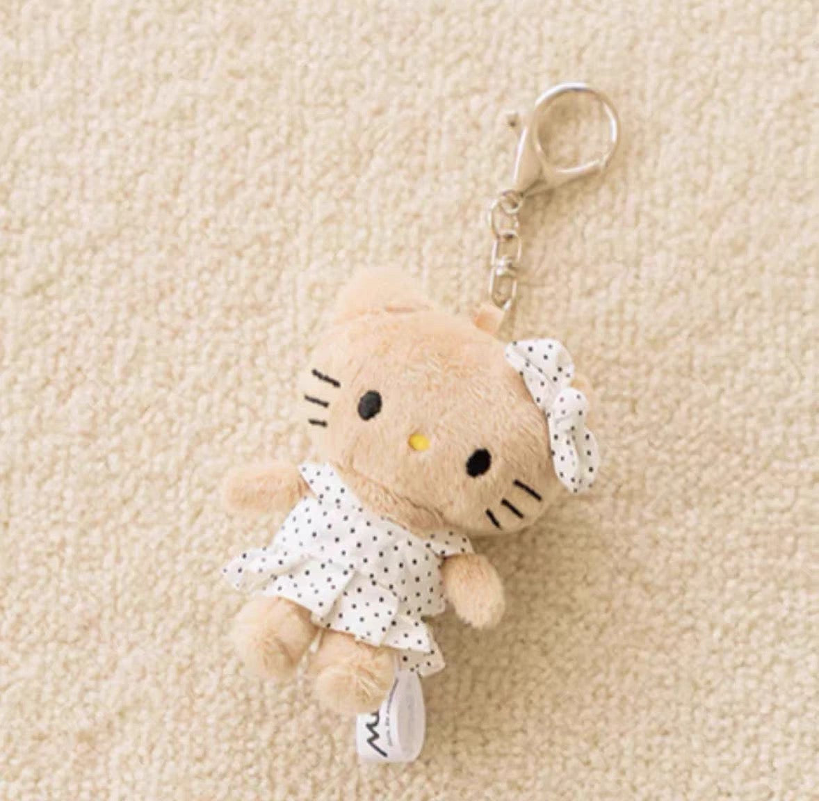 Sanrio | LOWRYS FARM me% x Sanrio Characters Hello Kitty Plush Keychain Ver.5 (27 Types)