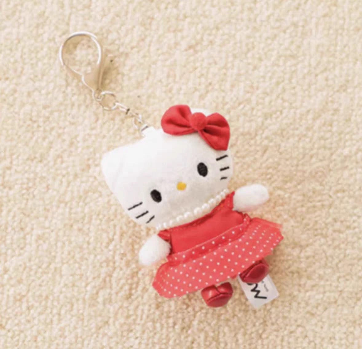 Sanrio | LOWRYS FARM me% x Sanrio Characters Hello Kitty Plush Keychain Ver.5 (27 Types)