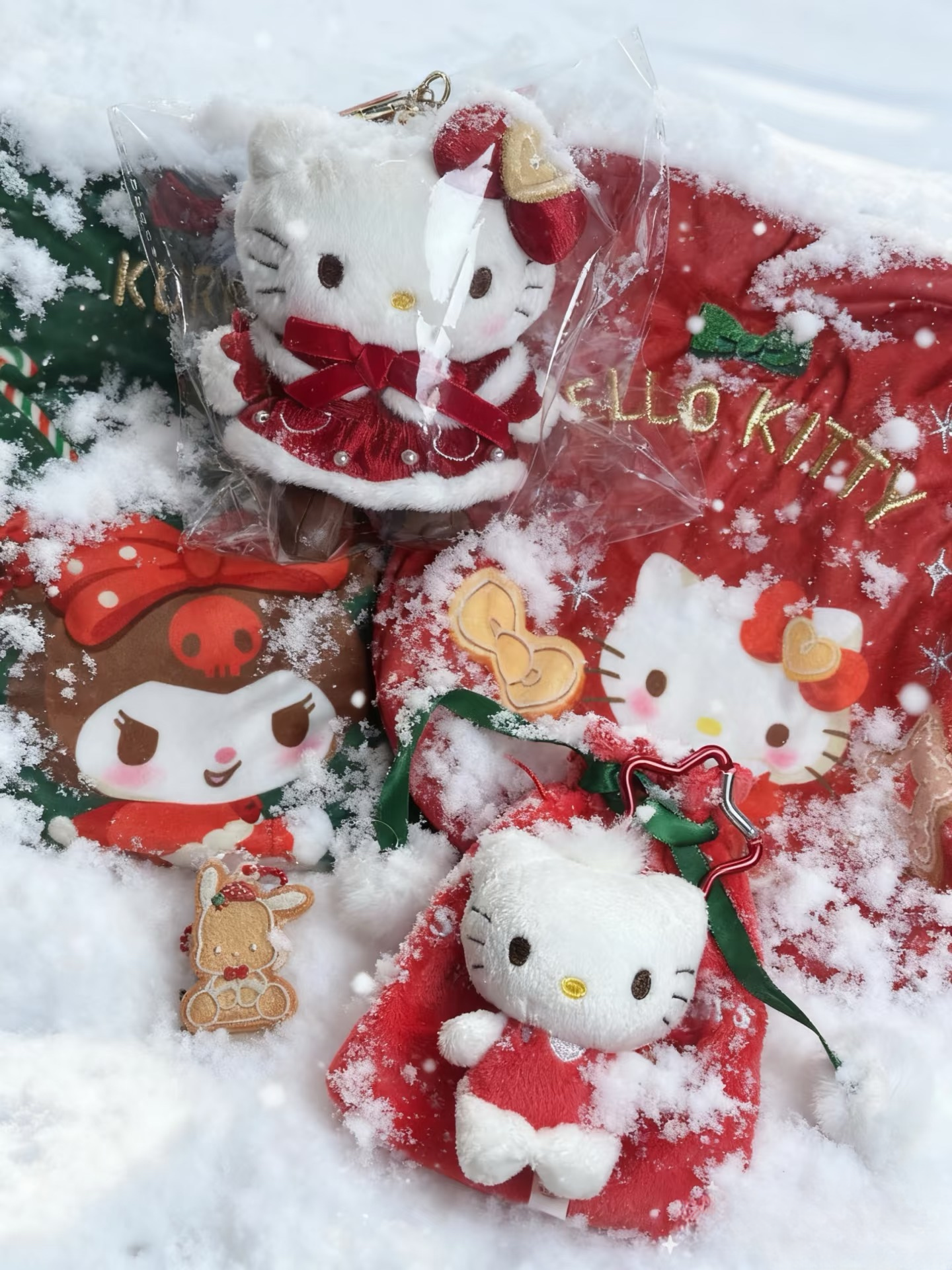 Sanrio Korea | Sweet Holiday Christmas Pop Up Store Limited Blind Mascot with Star Carabiner (14 Types)
