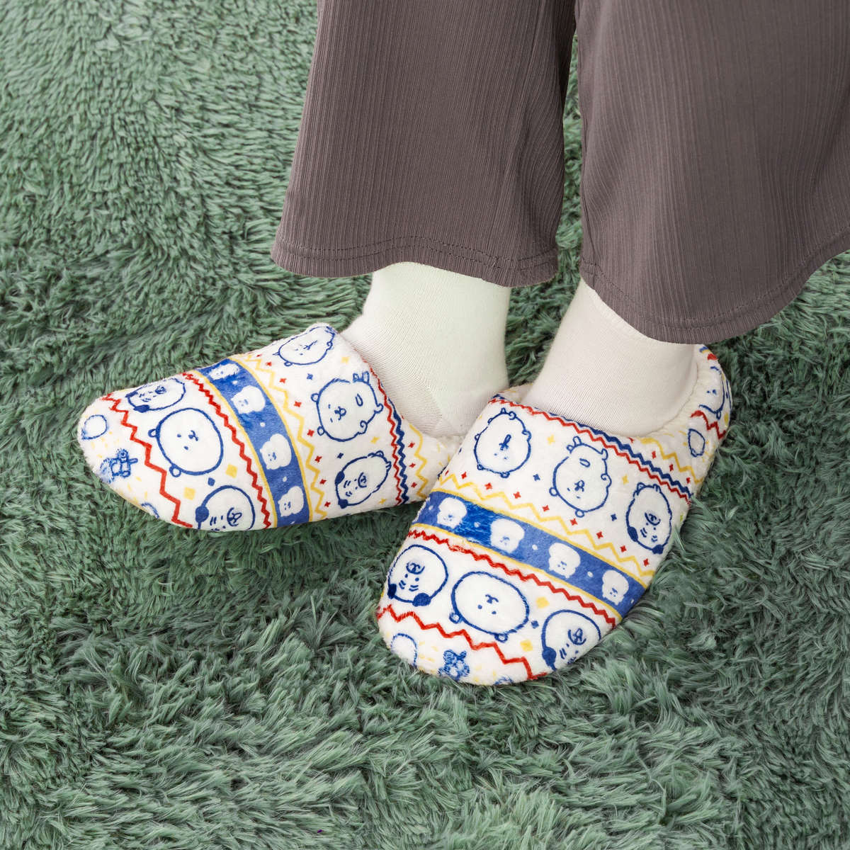 Nagano | Nagano Characters Warm Large Room Shoes (Ivory)